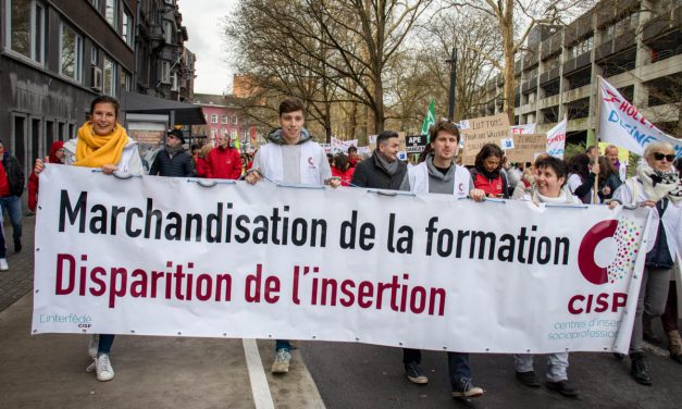 On lâche rien !… les Photos de la manif du 18 mars